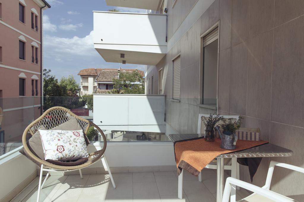 Residence Millecento Cesenatico Luaran gambar