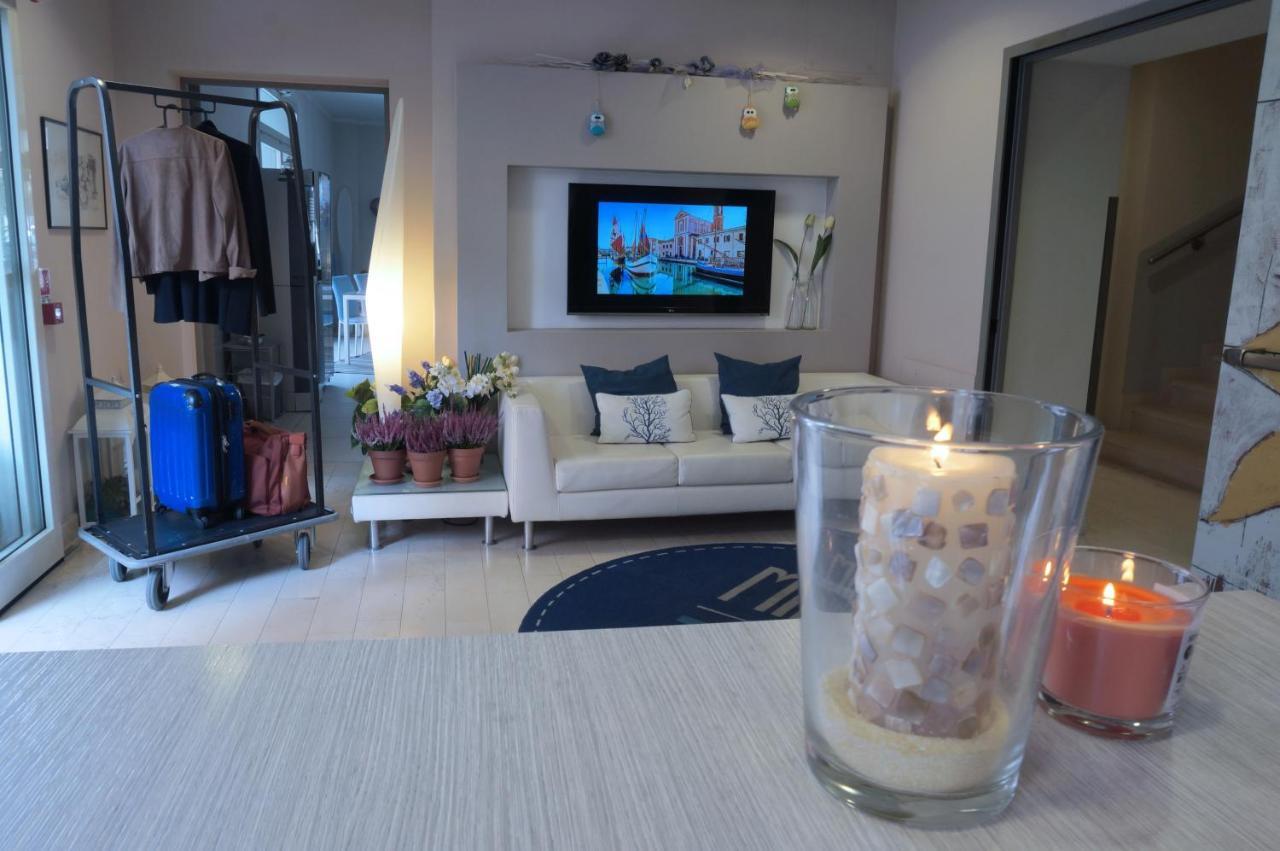 Residence Millecento Cesenatico Luaran gambar