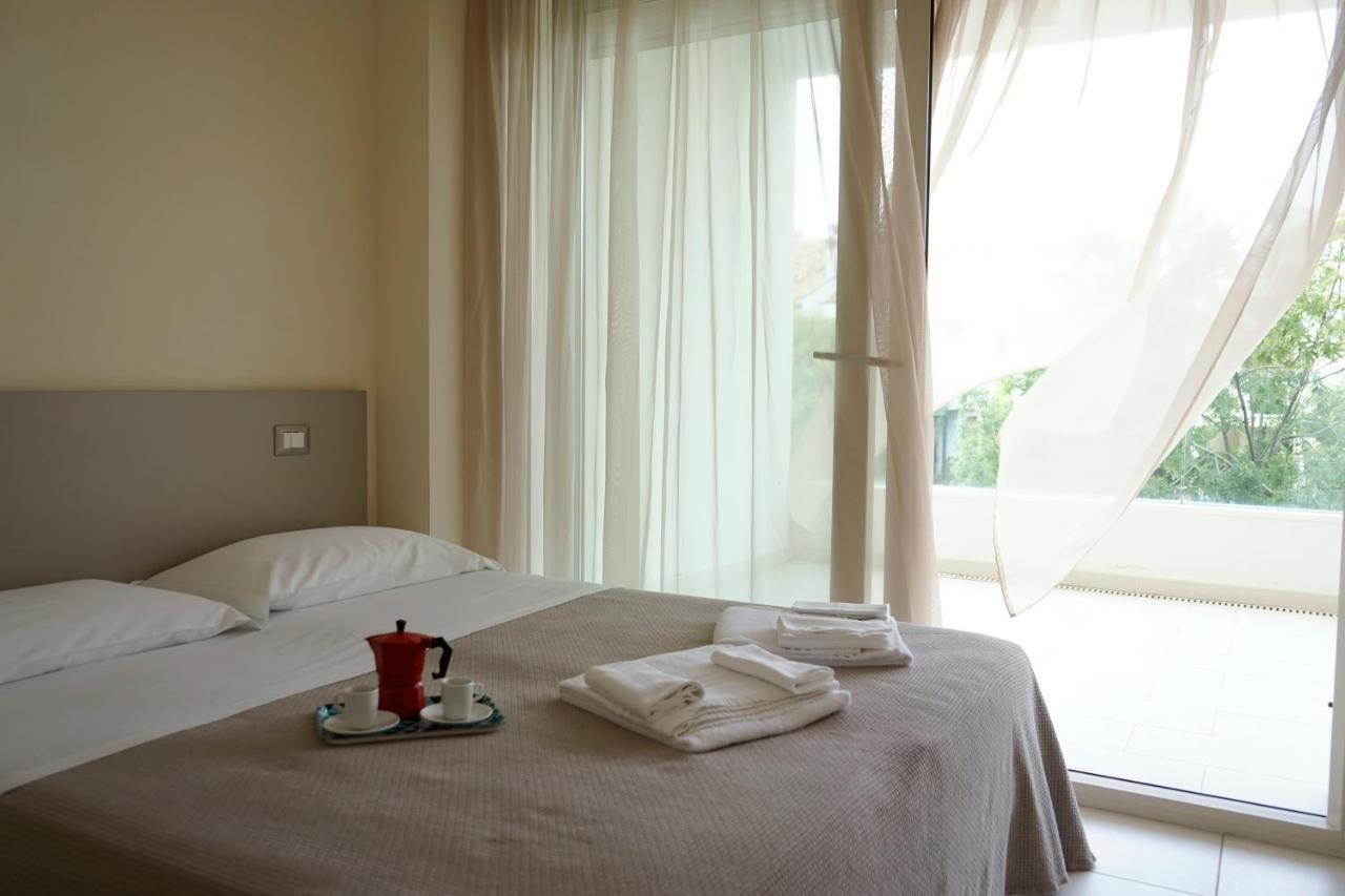 Residence Millecento Cesenatico Luaran gambar