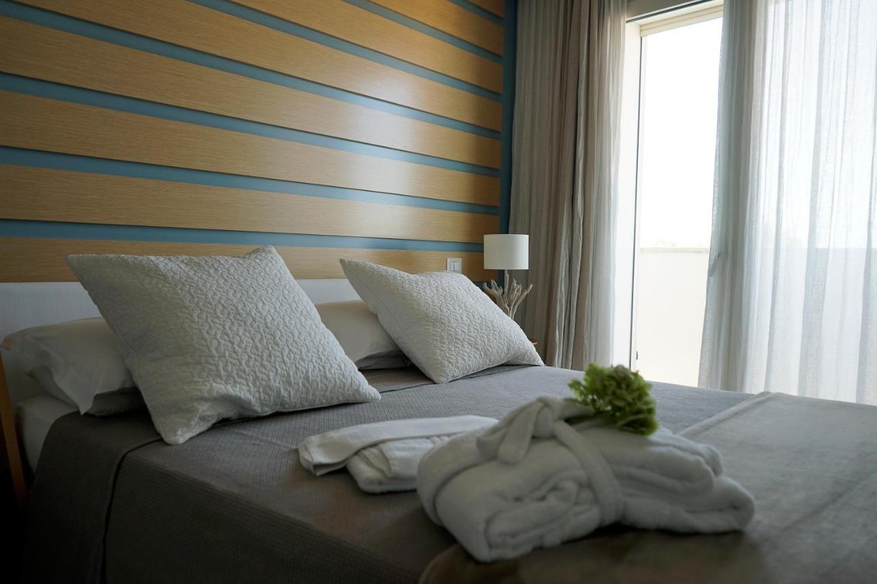 Residence Millecento Cesenatico Luaran gambar